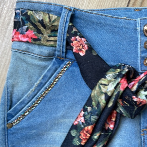 🇨🇴Colombian Butt Lifter Rhinestone Blue Denim Push Up Short - Picture 6 of 12